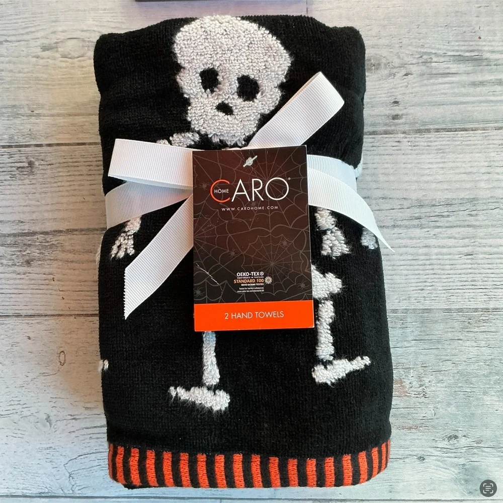 Caro Home nwt set
